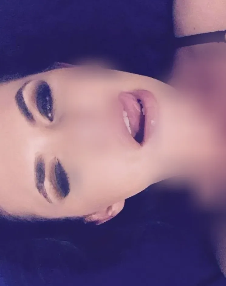Mila, 34
