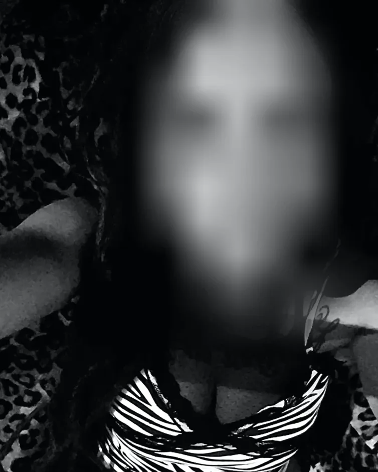 Samantha, 35