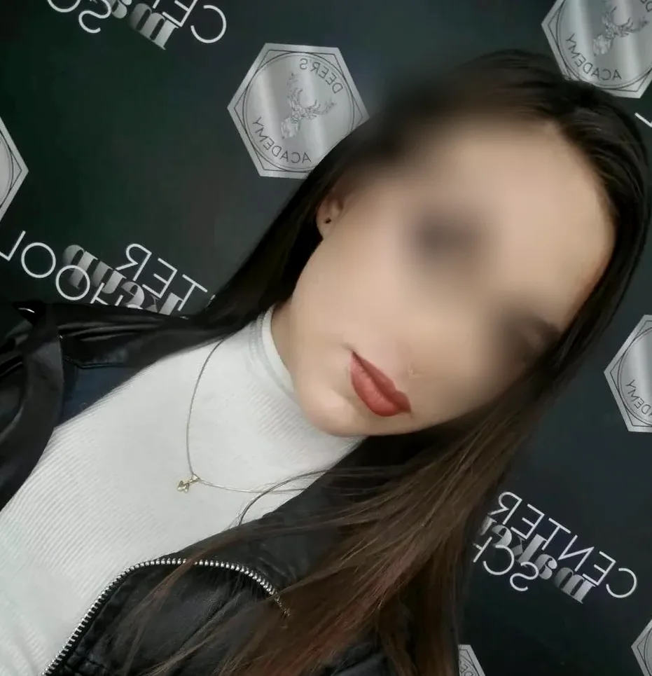 Zara, 25